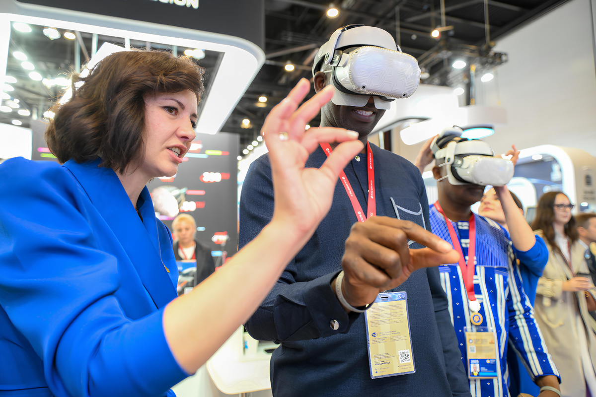 Фото: Sberdevices, КАМАЗ, Министерство культуры России, Unitree, Росконгресс