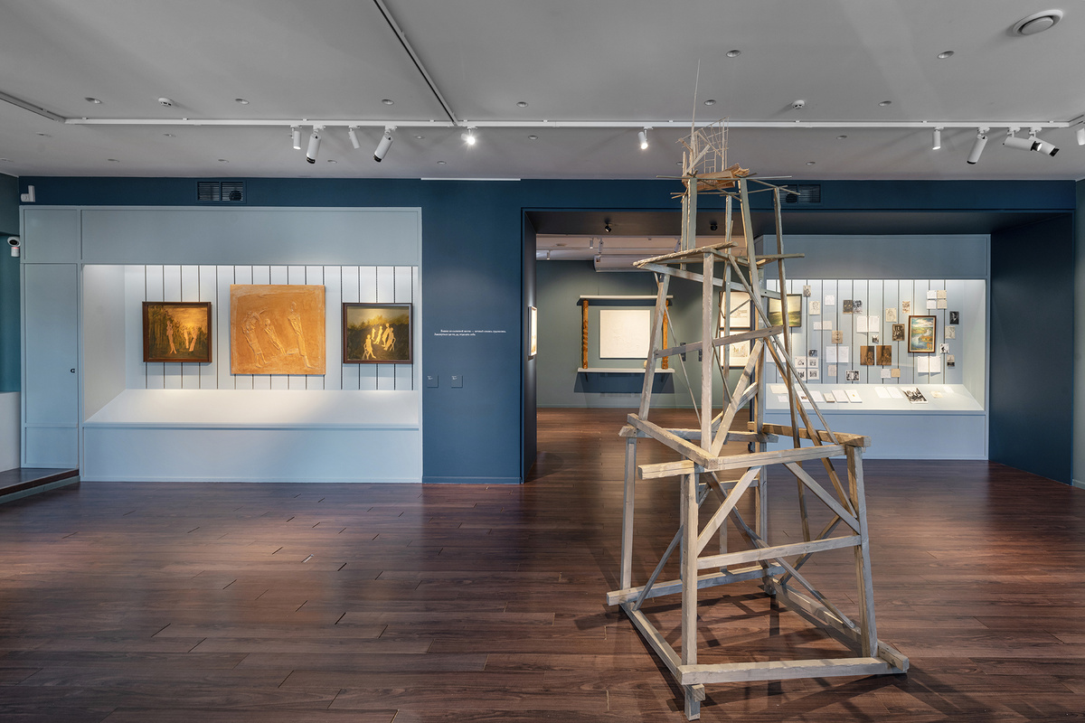    Выставка Бориса Кочейшвили «Облако, озеро, башня»