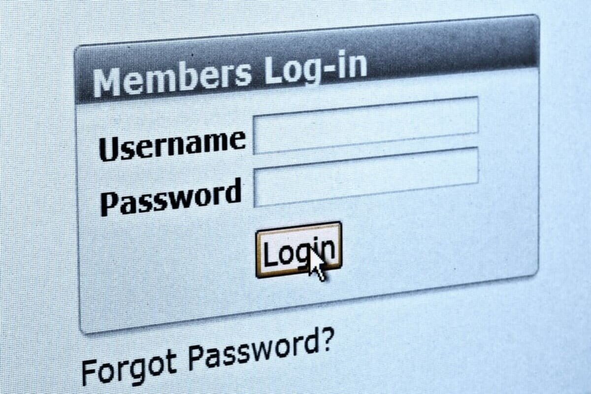    Табличка для ввода логина и пароля / © Getty Images