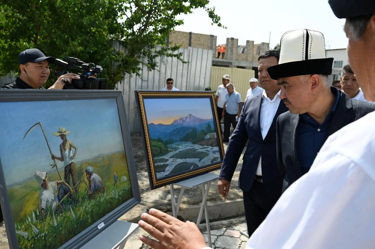 Листайте вправо, чтобы увидеть больше изображений