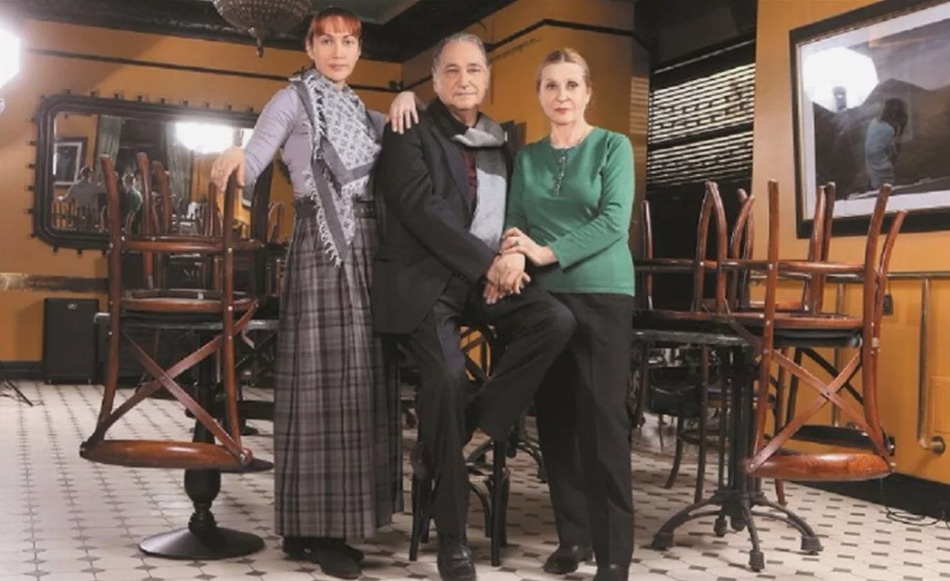 Владимир Коренев с семьёй. Все иллюстрации - Яндекс-Картинки