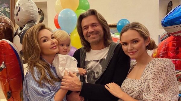    Дмитрий Маликов с семьей. Фото: station.ru