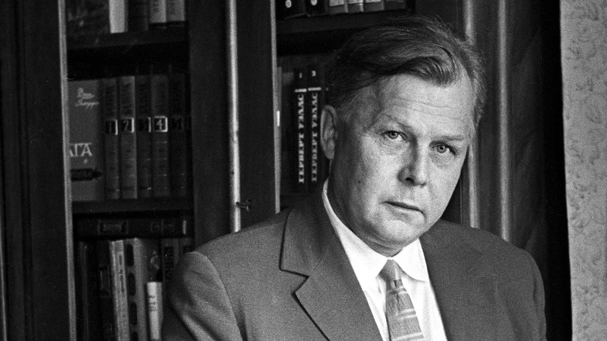 Александр Трифонович Твардовский.