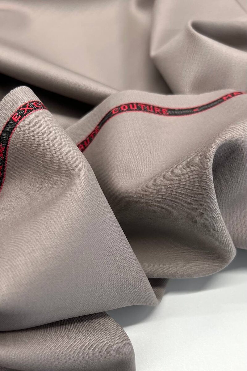 Шерсть 98%
Эластан 2%
Ширина 145 см
Цена 5900 р/м 
Артикул 2500431