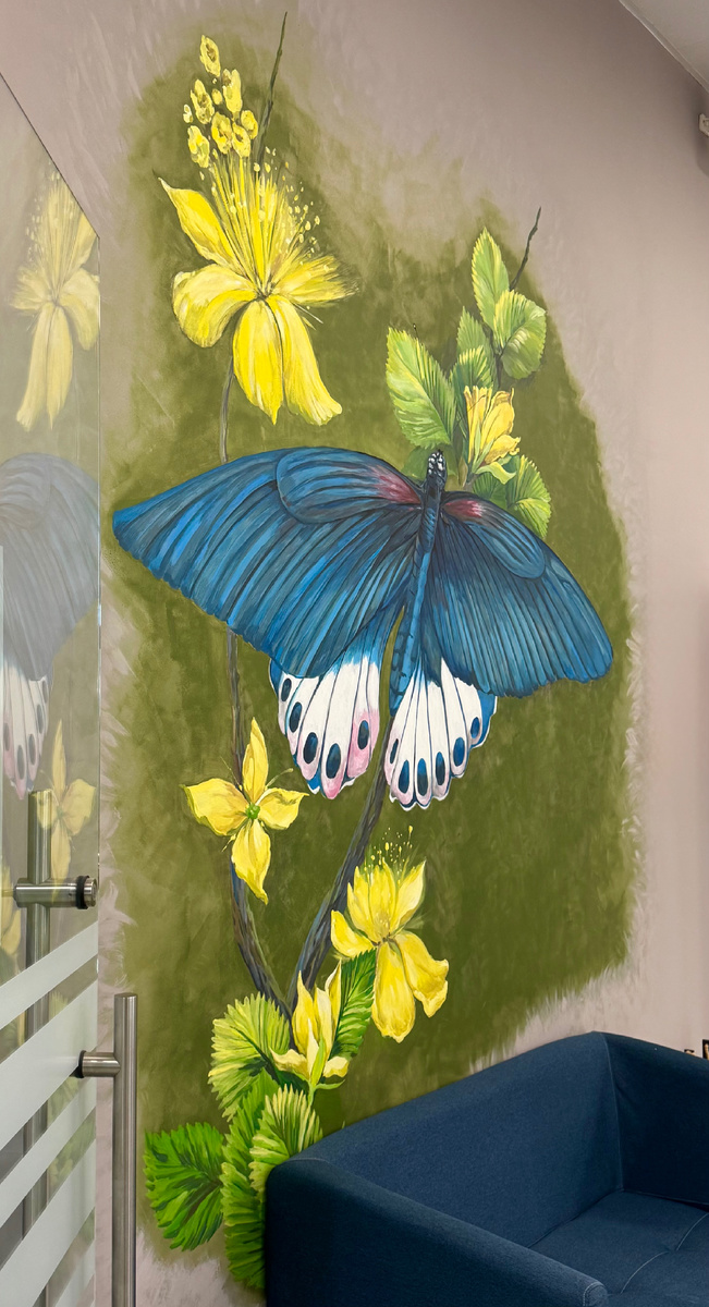 Картина на стене в одном из салонов красоты, фото Сад в стиле Paradise ®