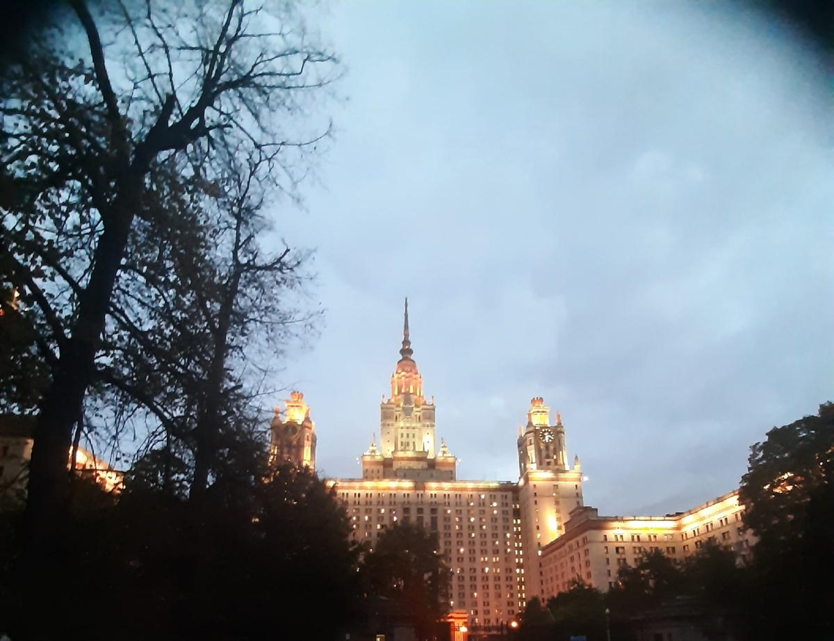 Главный вуз страны.