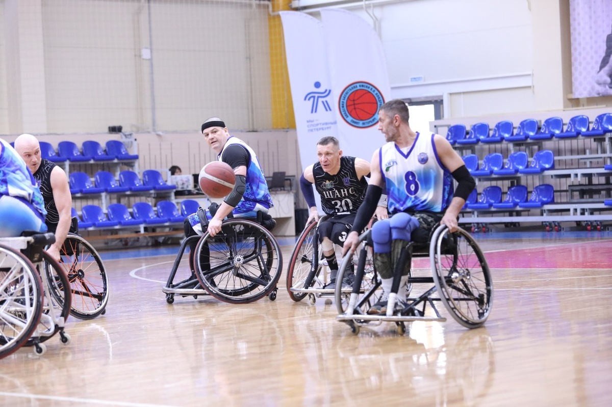    Югорчане сыграли с действующим чемпионом России по баскетболу на колясках