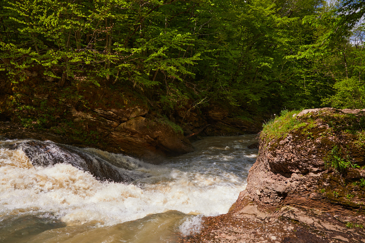 Три брата - сверху