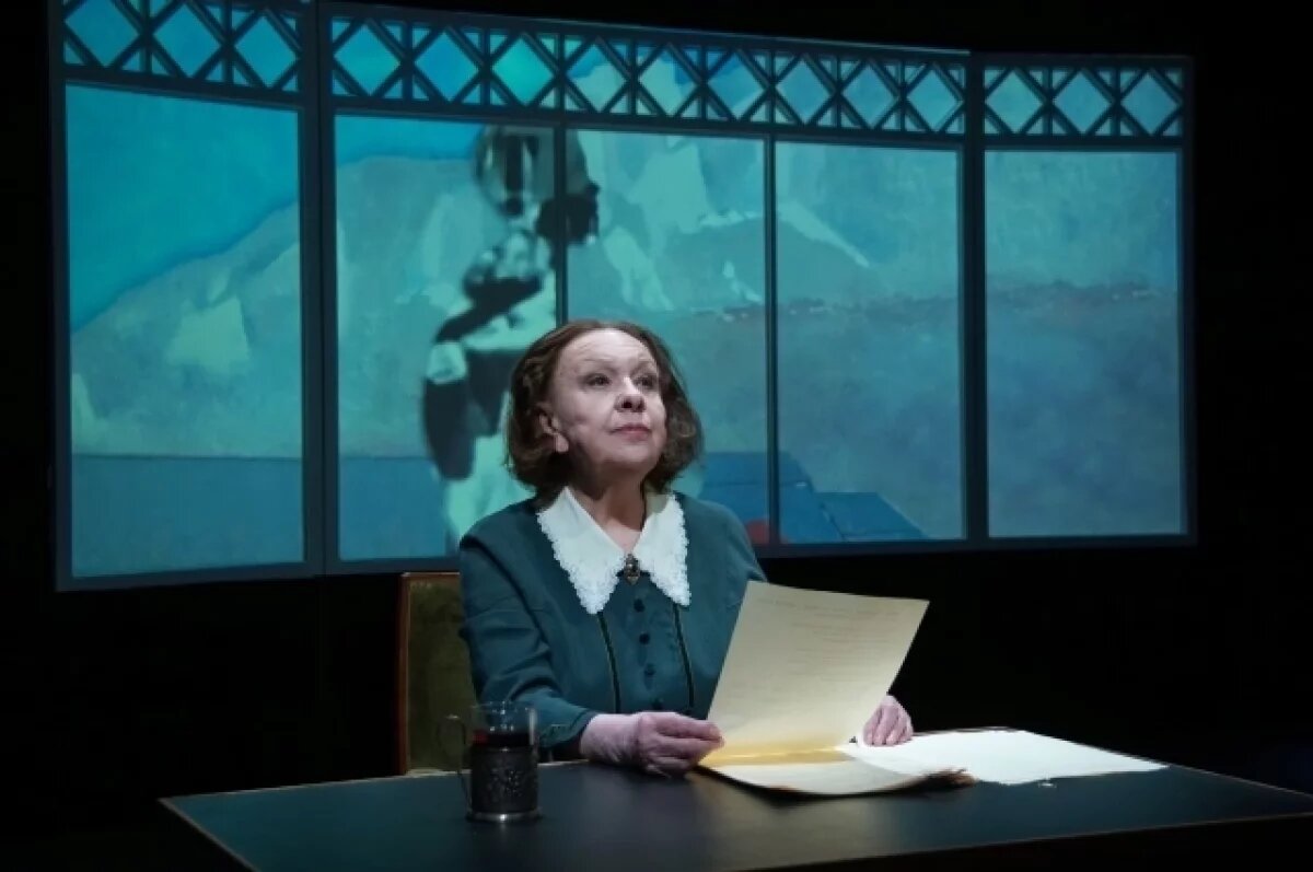    Путин назвал Наталью Тенякову талантливой и самобытной актрисой