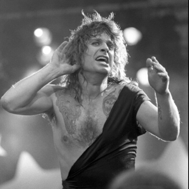 Оззи в Москве📷
