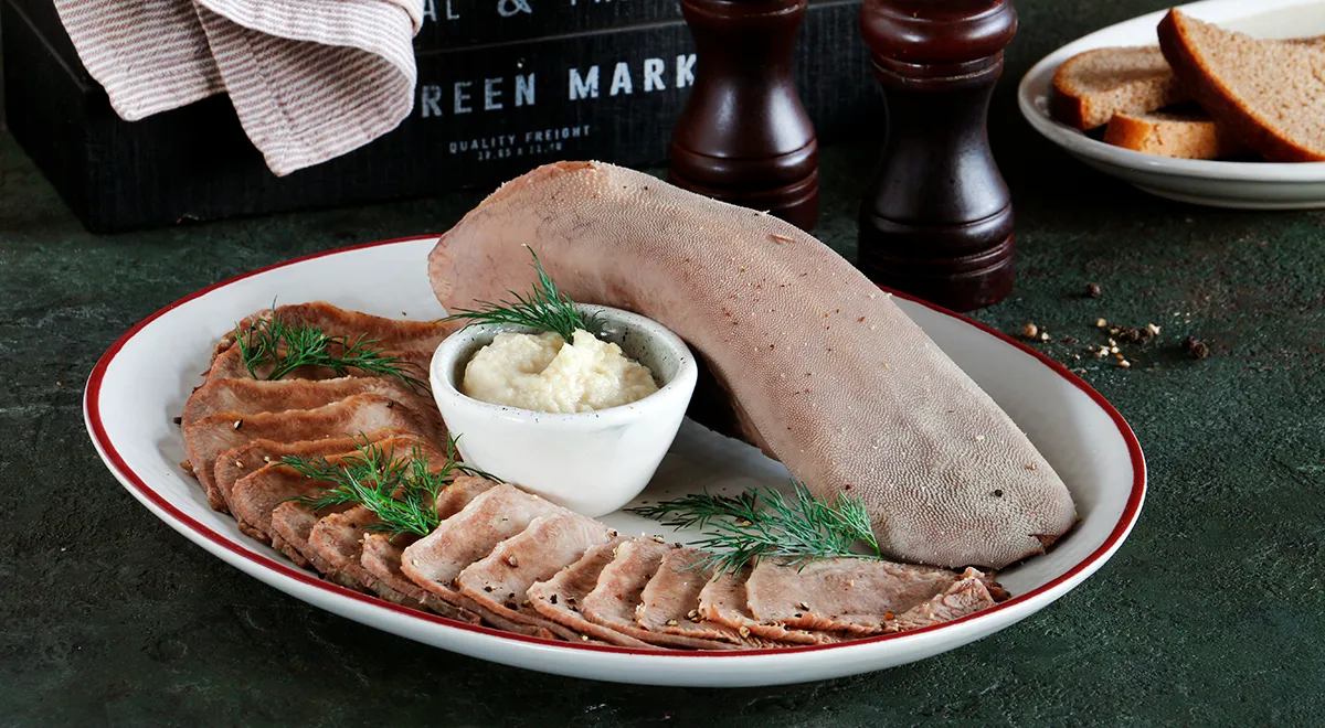 Как вкусно приготовить язык: говяжий, свиной, бараний. Оригинальные рецепты, советы и состав.