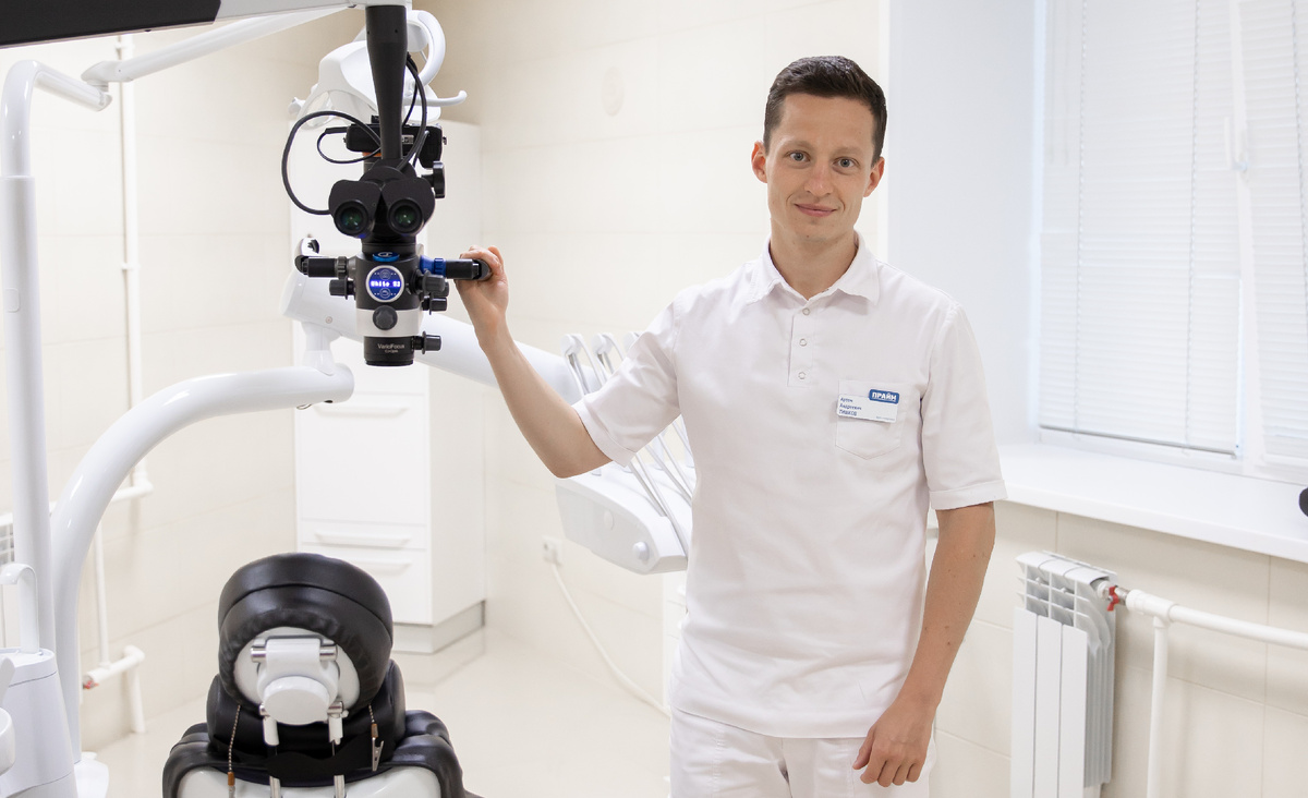 Артём Андреевич ведёт приём в филиале на Советской армии, 9. 