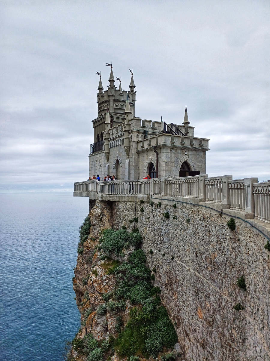 Ласточкино гнездо. Фото автора. 