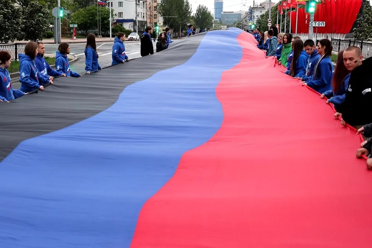    Аналитик Эскобар: Донбасс развивается вопреки конфликту с Украиной