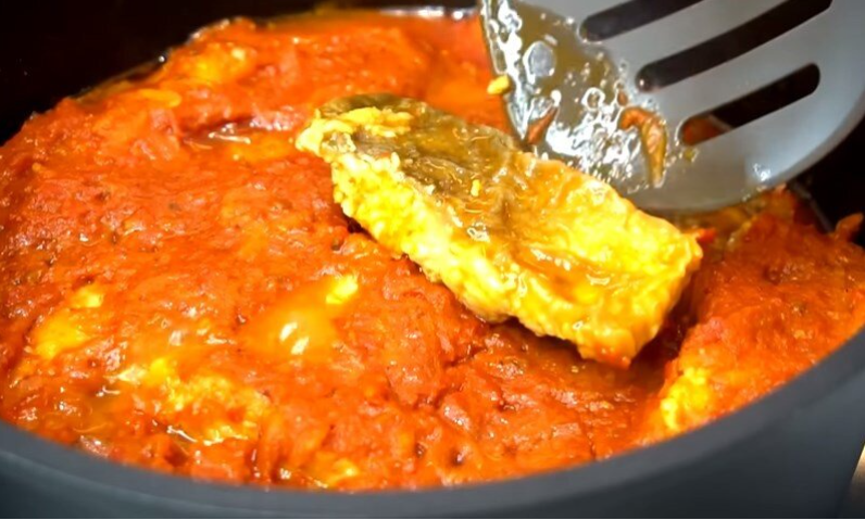 "Быстропоедаемая" рыба под маринадом, готовлю по поводу и без, получается сочной нежной, вариант когда хочется поставить на стол вкусненькое