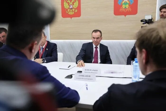 За первый два дня работы форума Кубань подписала соглашения на общую сумму свыше 300 млрд рублей. // Фото: admkrai.krasnodar.ru