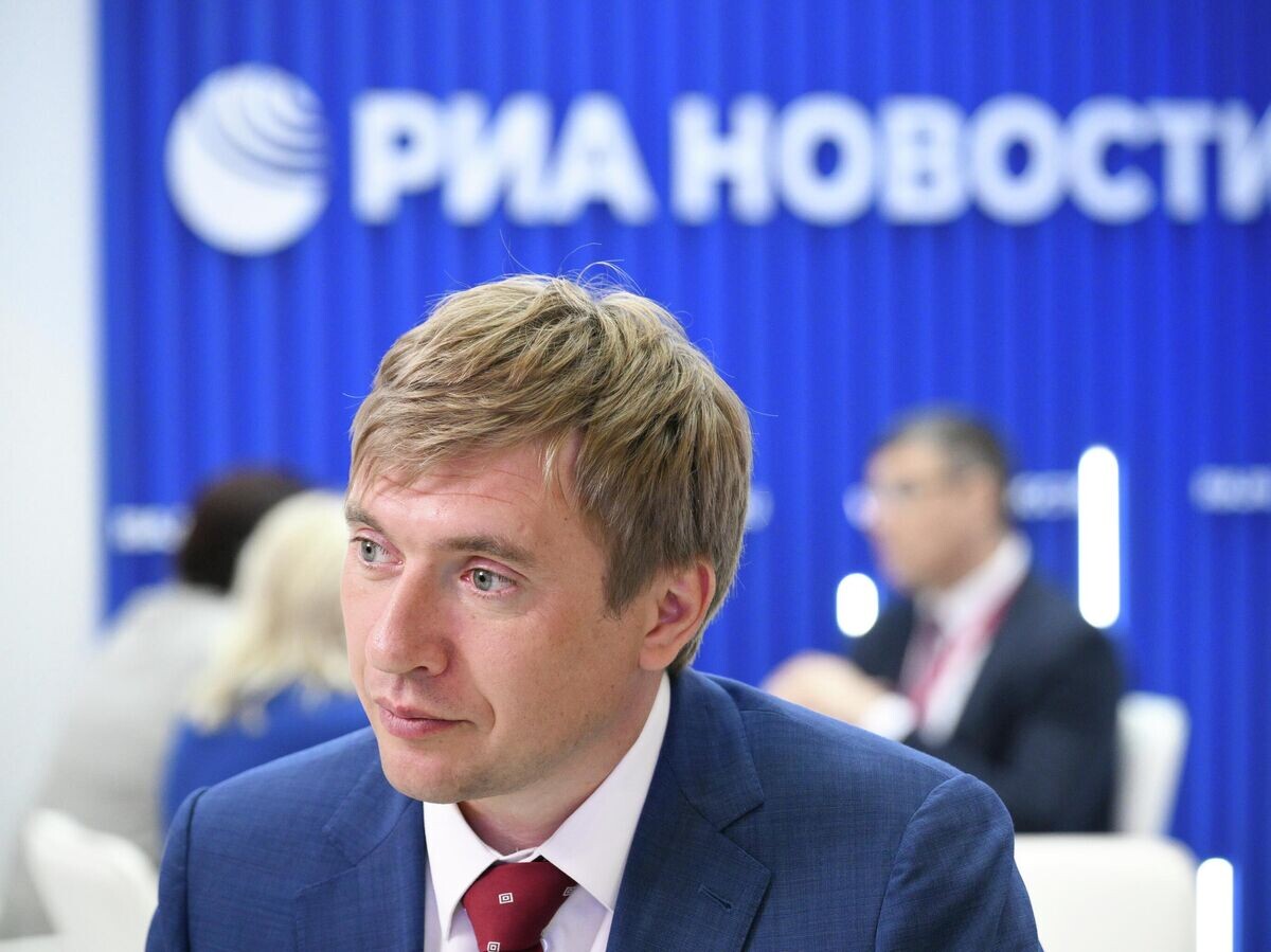    Григорий Гуров на ПМЭФ-2025© РИА Новости / Владимир Астапкович