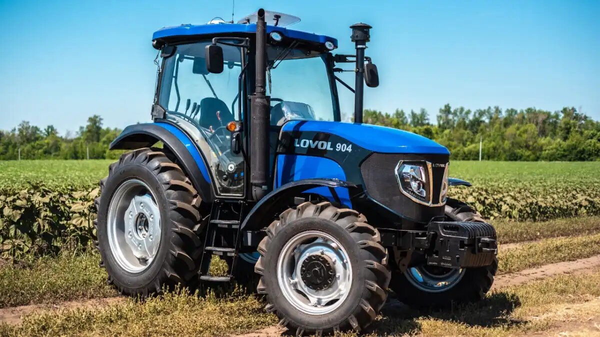 Фото: mcxrd.ru / пресс-служба Минсельхозпрода Республики Дагестан
АГРОМАШ» начинает серийное производство тракторов АГРОМАШ-LOVOL TD904 (фото иллюстративное)