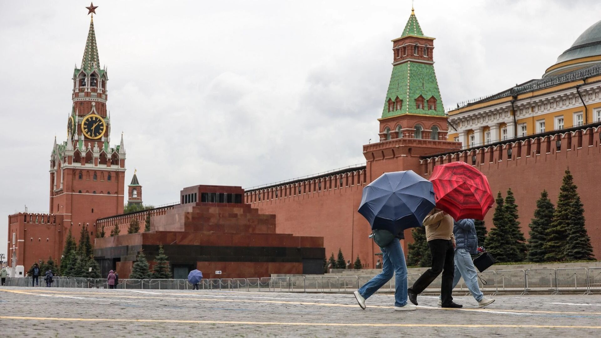 Погода не будет радовать и москвичей, и отдыхающих на Черном море. Фото: Олег Елков. newizv.ru/ТАСС