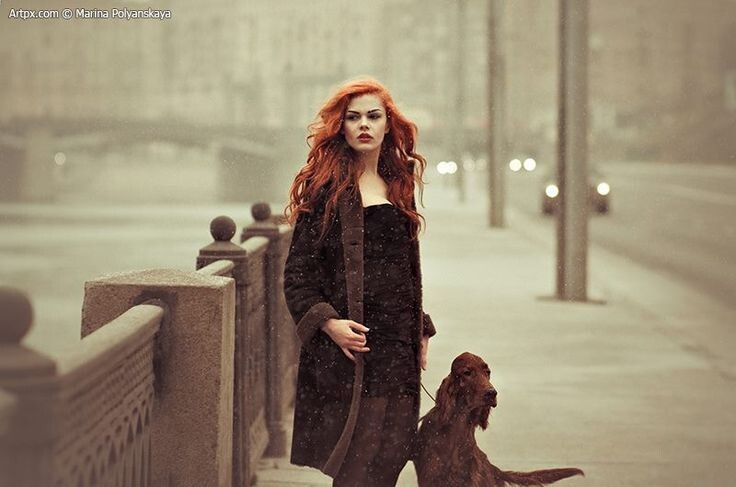 Фото из интернета. Фаина на прогулке.