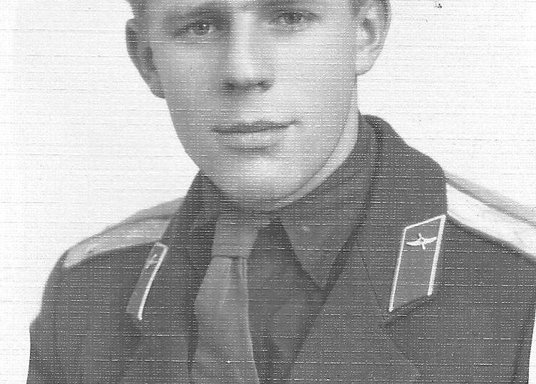 Учёба в Двинском военном авиационном радиотехническом училище. Выпуск. Где же вы теперь, друзья однополчане?