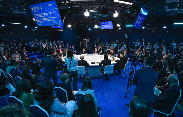 Губернатор Тверской области выступил на сессии Петербургского форума