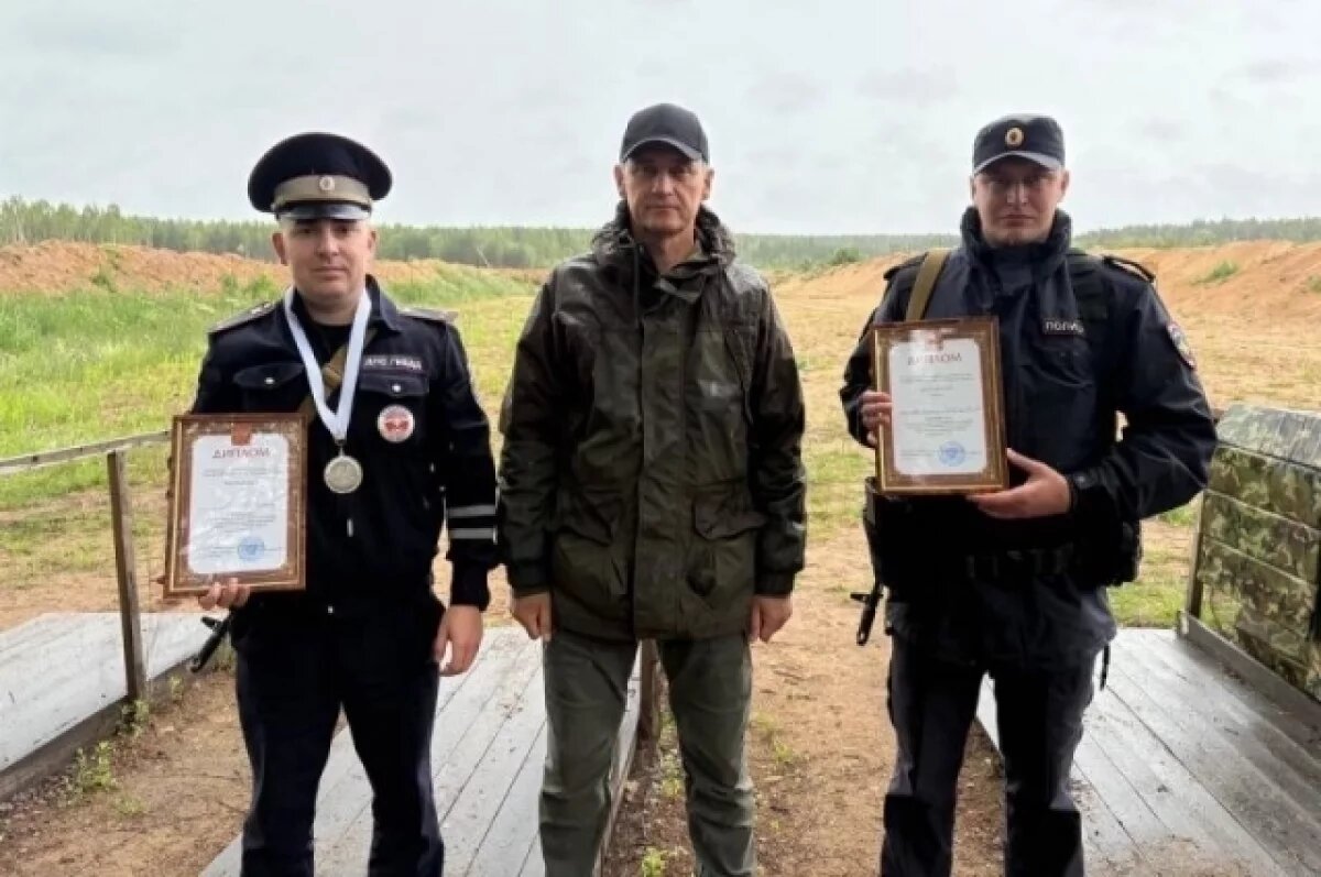    Полицейские Тверской области выявили лучших стрелков из автомата