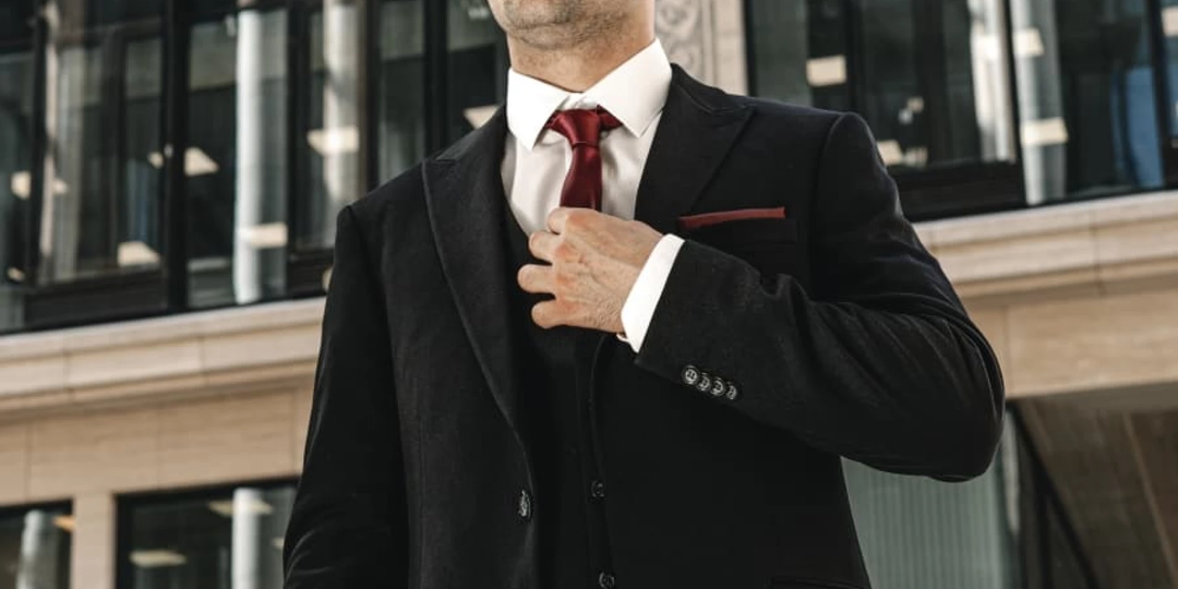 Хороший мужской костюм: какой он и как выбрать идеальный вариант?