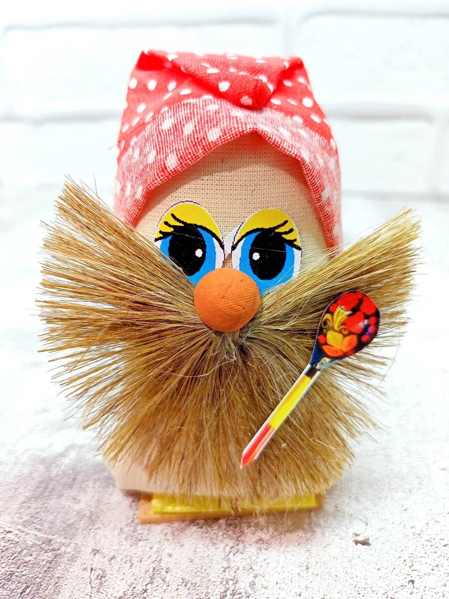 Такую фигурку домового ты можешь поставить у себя дома, чтобы у твоего домового появилось личное "место силы"