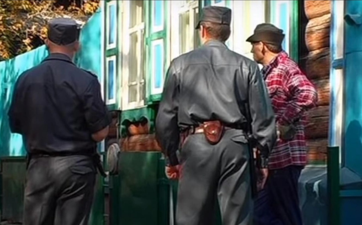 Опрос соседей. Фото из интернета.