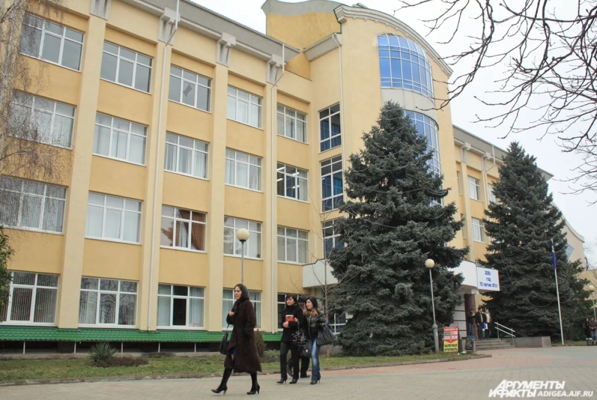    907 бюджетных мест по 94 направлениям подготовки выделено в АГУ