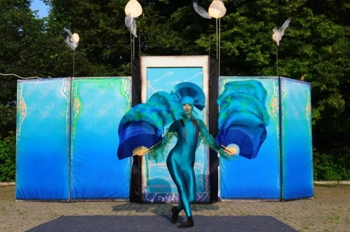    Сплошной Мезозой!