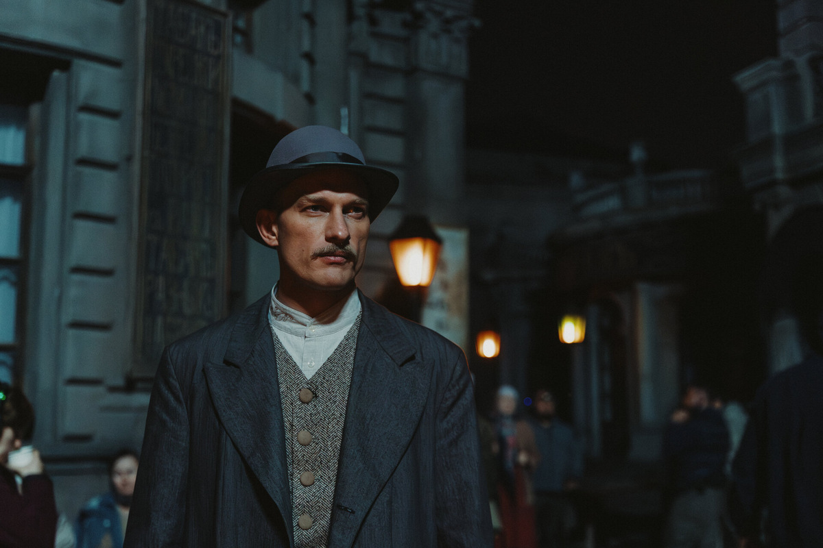 Пётр Рыков в роли Алексея Лыкова