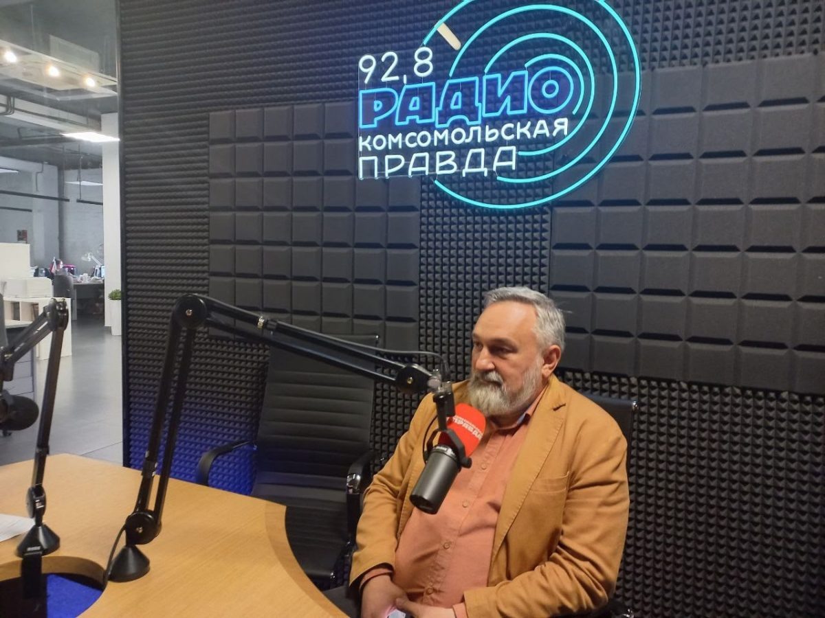    Василий Суханов на протяжении нескольких лет является куратором ХК \