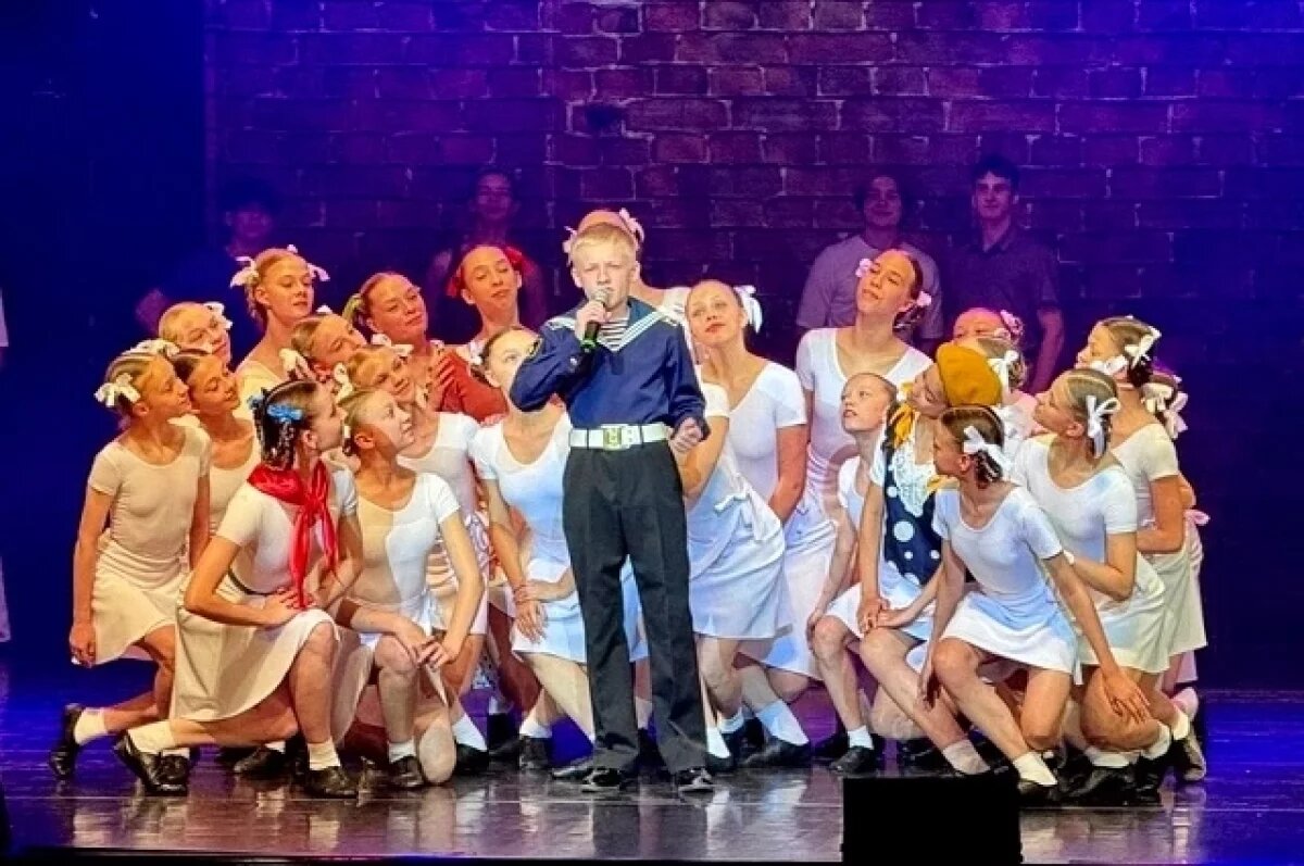    Победитель шоу «Голос. Дети» сыграл в спектакле юных артистов Екатеринбурга