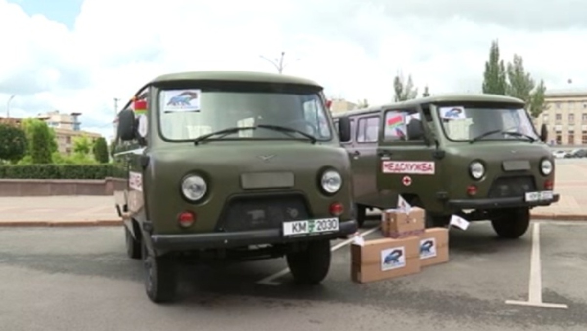    В Курск прибыли два санитарных автомобиля - гуманитарная помощь от белорусских коллег