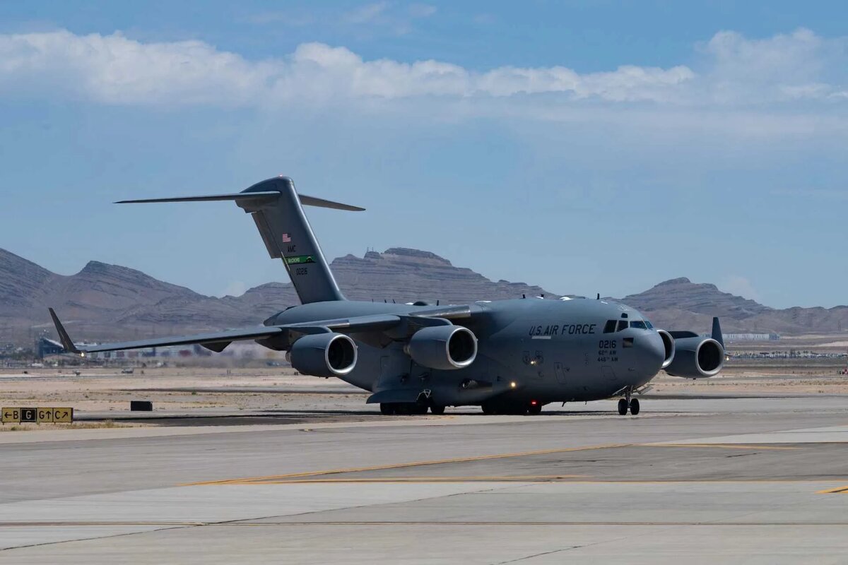 Япония может стать источником новой эры программы C-17 Globemaster III - Boeing готов возобновить производство военно-транспортных самолетов в ответ на интерес Токио. Фото: Boeing