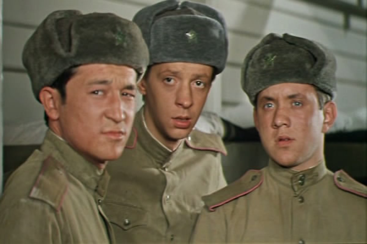    Скриншот из фильма "Аты-баты, шли солдаты"