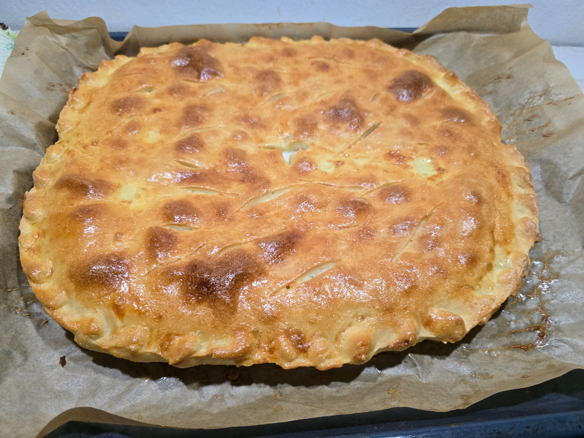 Пирог с курицей и картошкой. 