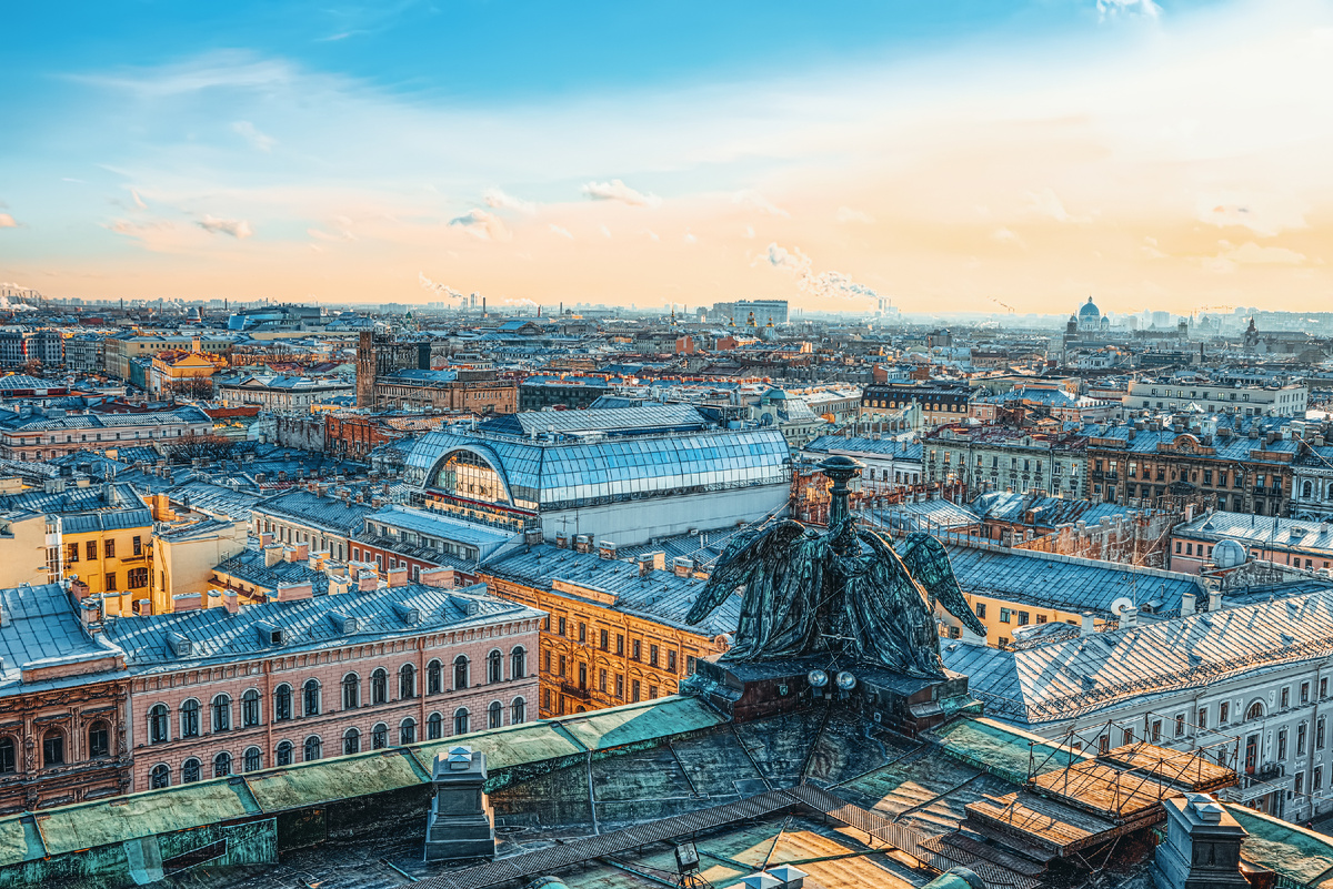 Санкт-Петербург — город-музей Источник фото: www.shutterstock.com