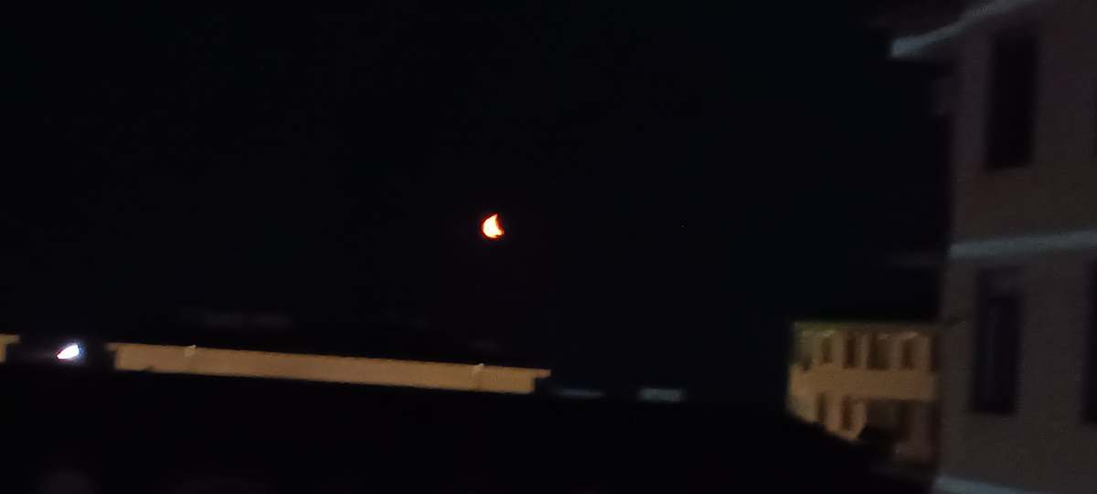 🌙
