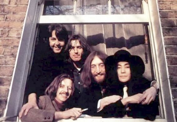 The Beatles были квартетом, или квинтетом?