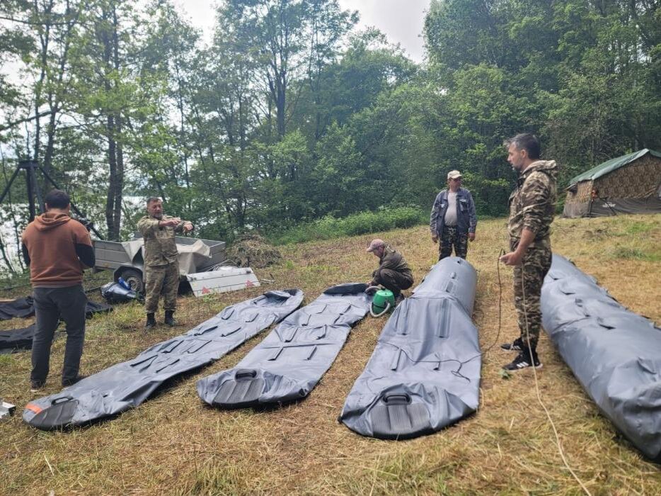 Самолёт времён Великой Отечественной войны поднимают из озера в Псковской области
Фото: комитет по молодёжной политике Псковской области