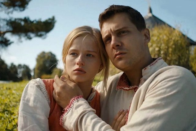    Саша Бортич и Милош Бикович. Кадр из фильма «Холоп»