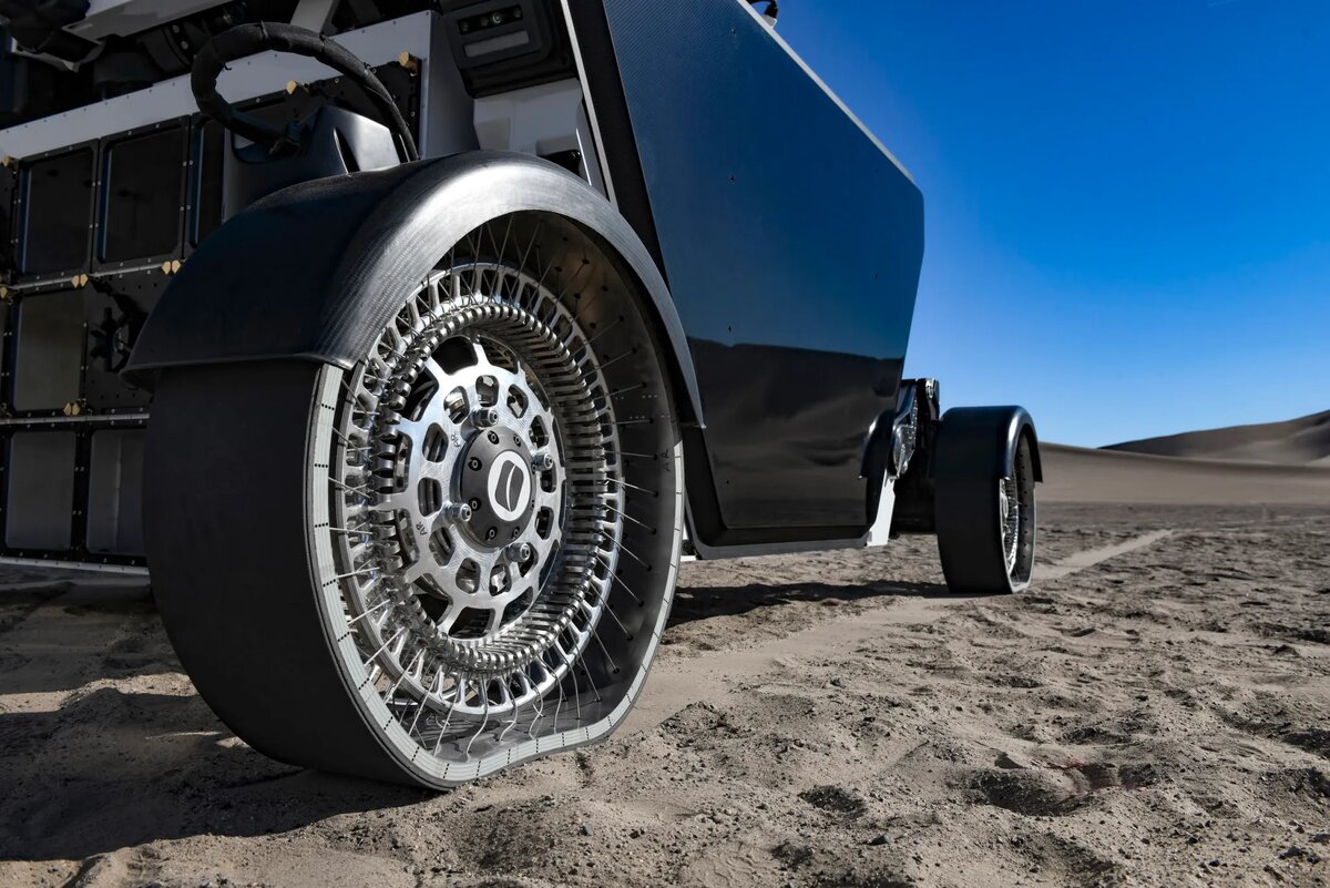 "Гипердеформируемые колеса" от Venturi Space