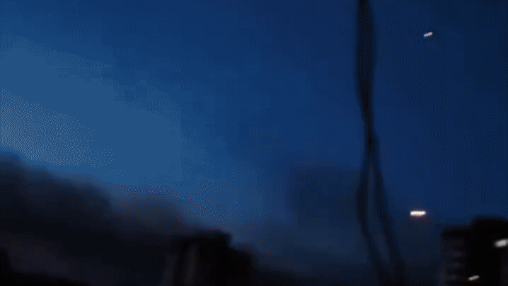    Плачевный результат работы украинской ПВО сегодня в Киеве. GIF видео ТГ-DIVGEN