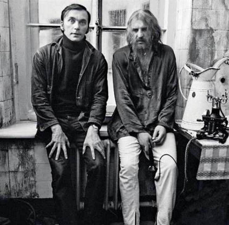 На съёмках фильма "Агония" режиссёр Элем Климов и актёр Алексей Петренко.