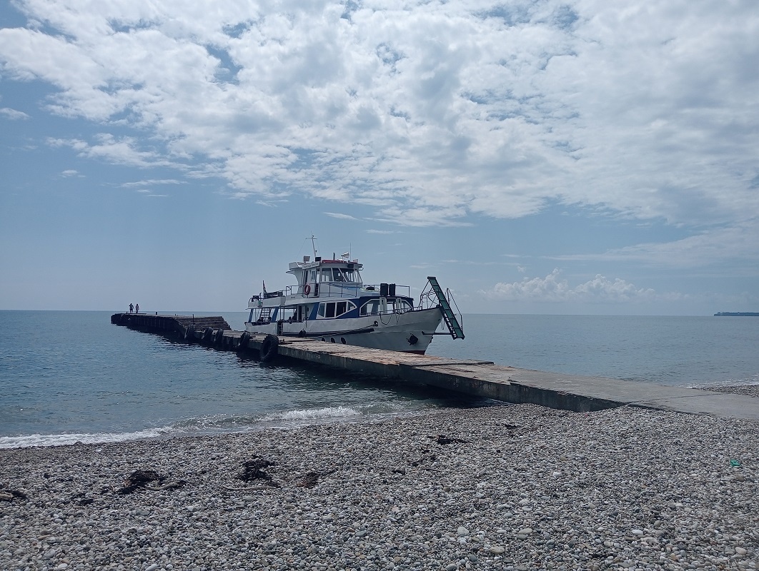 Теплоход "Александр Воинский" на причале в Мюссере, Абхазия-2024