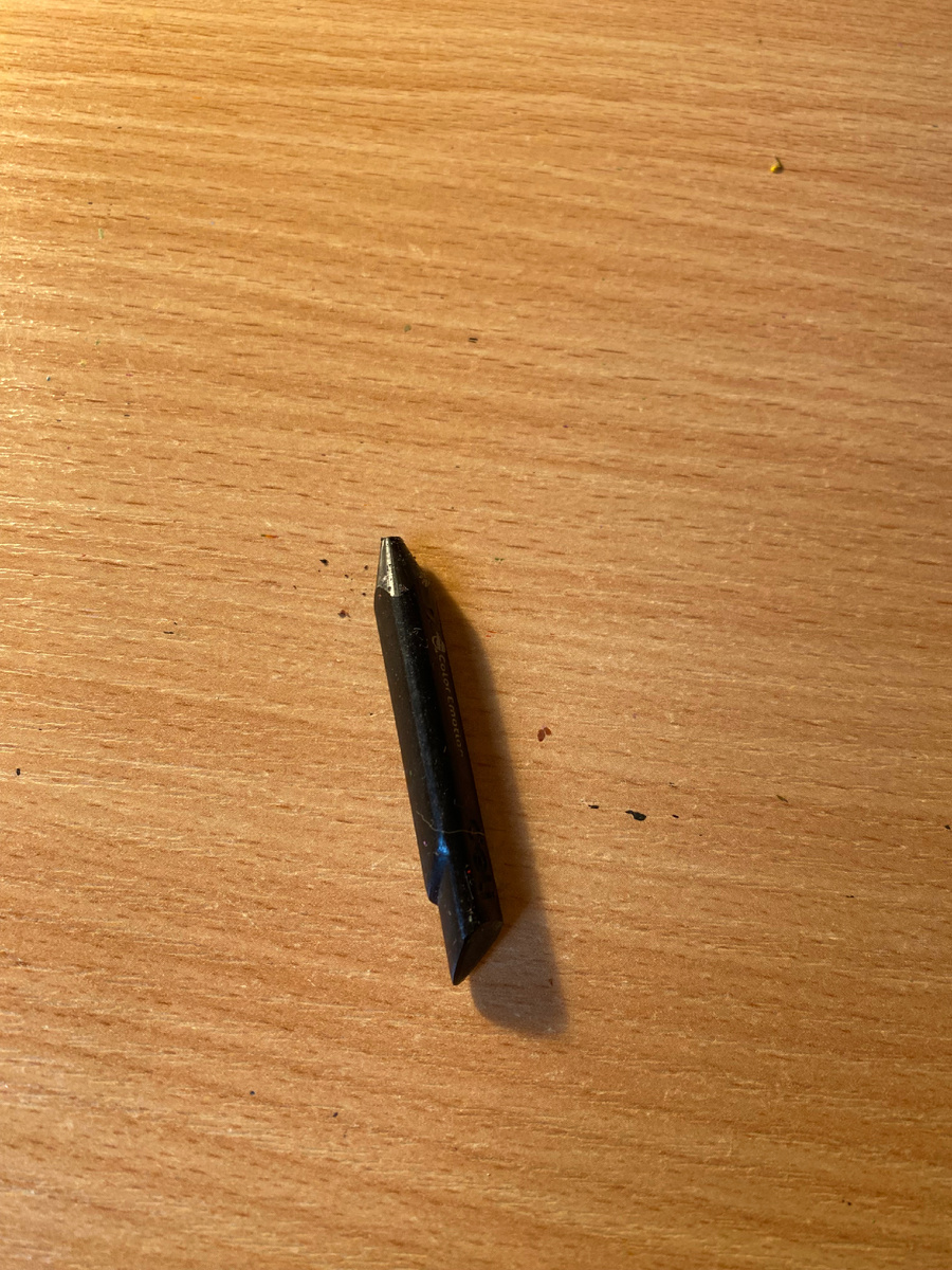 Черный карандаш