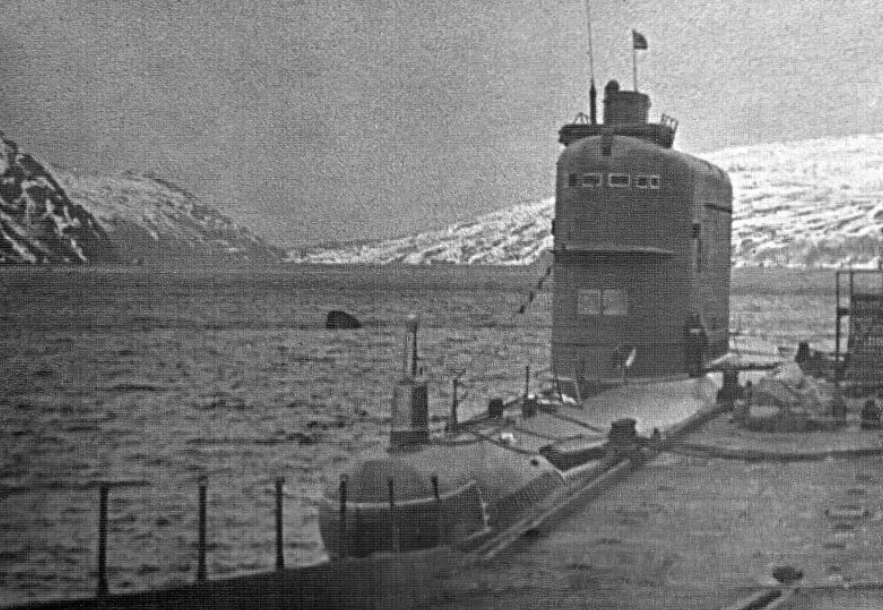 К-118 на боевом дежурстве в губе Ара приблизительно 1967-й год 
